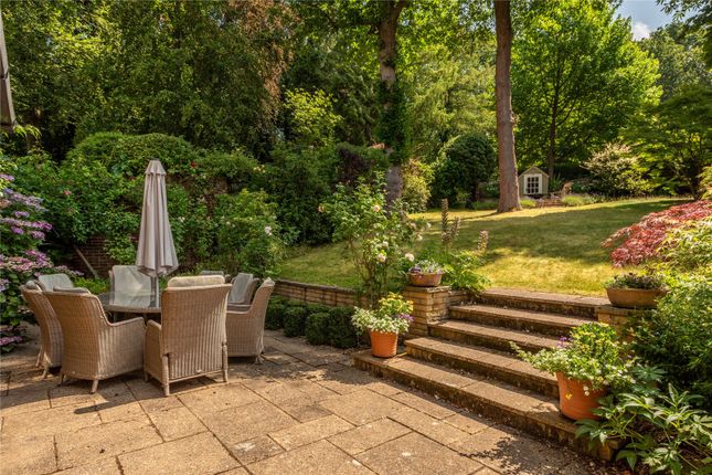Tanglewood, 1, Ladyegate Close, Surrey photo 4