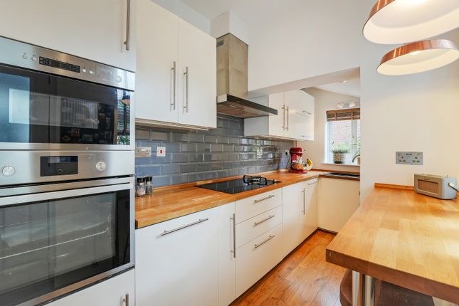 7, Pinner Road, Sheffield photo 4