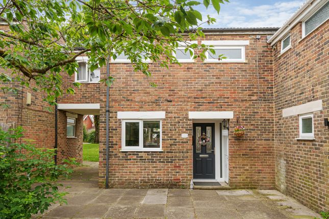 Thumbnail Terraced house for sale in Mimosa Court, Andover