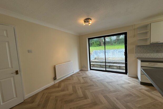 Property to rent in Penair View, Truro