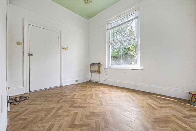 2B,, Castle View Road, Rochester photo 2