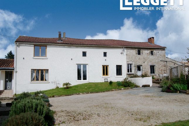Thumbnail Villa for sale in Saint-Hilaire-De-Voust, Vendée, Pays De La Loire