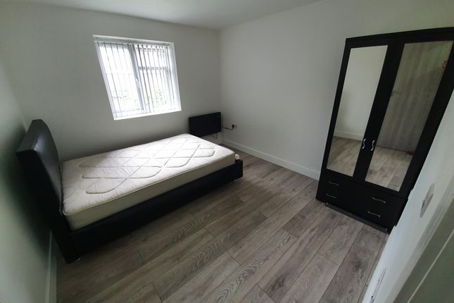 Flat 2, Flat 2, 25 Minny Street, Cardiff photo 3