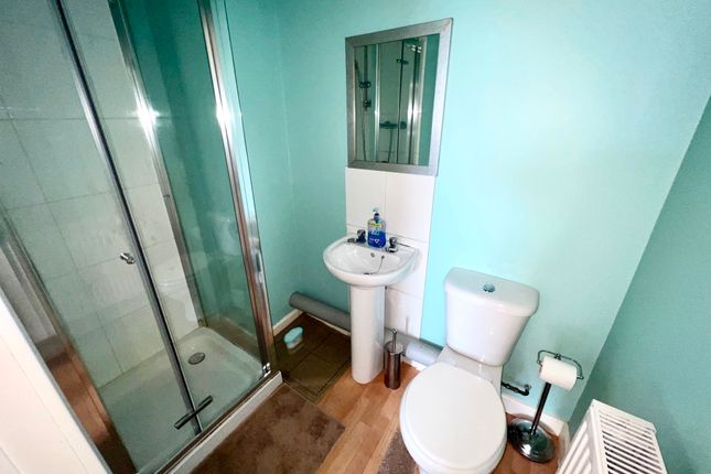Flat A, 35 Commercial Street, Aberdare, Aberdare photo 3