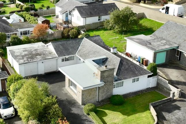 2-bed bungalow on Yr Ala, Pwllheli, £295,000