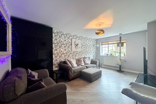 16, Gill Lane, Preston photo 2