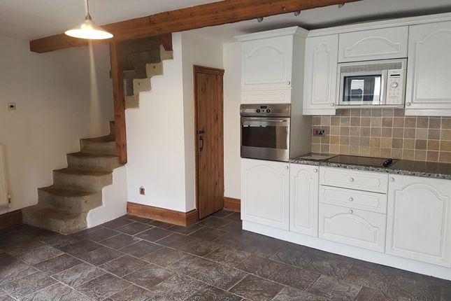 5, Greenfield Road, West Yorkshire photo 2