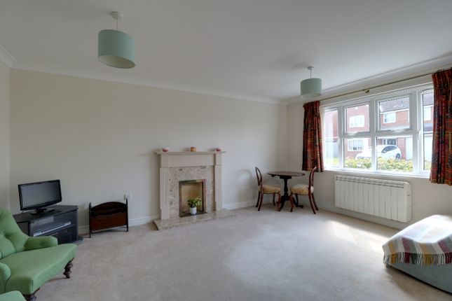 23, St. Johns Drive, Grantham photo 2