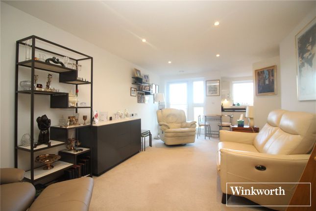 Flat 43, Goldwyn House,, Studio Way, Hertfordshire photo 2