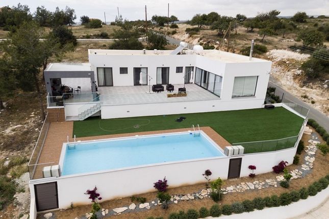 Villa for sale in Zanakia Souni-Zanakia, Limassol, Cyprus