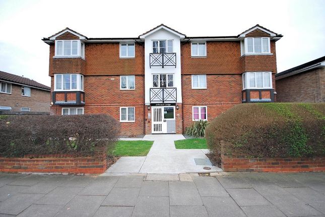 Flat for sale in Sudbury Avenue, Wembley, Middlesex