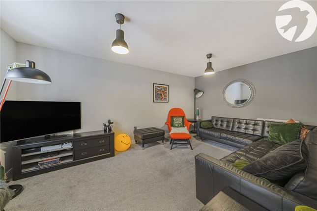 10, Weldon Road, Ebbsfleet Valley photo 2