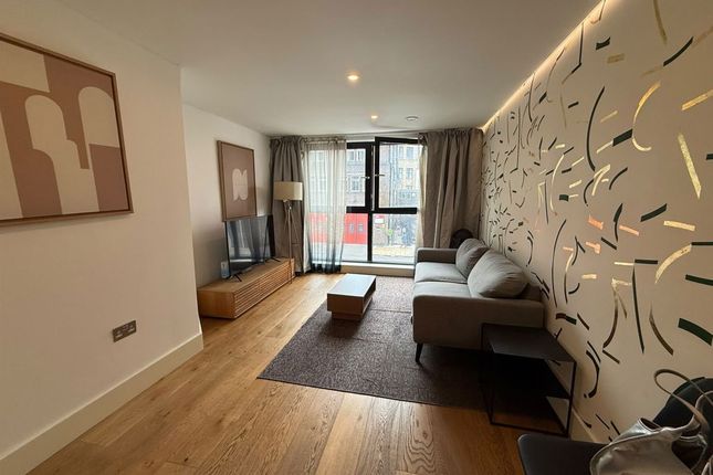 Flat 101, Danestone Court, 36, Commercial Road, London photo 2