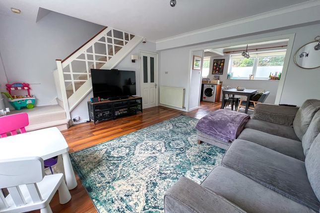 24, Mountwood, West Molesey photo 3
