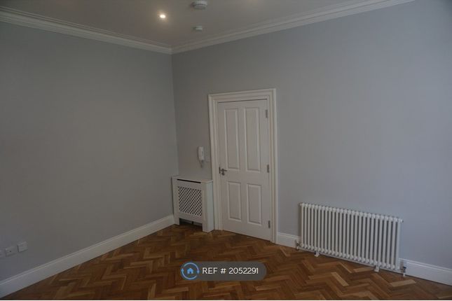 Flat to rent in Chilwell Road, Beeston
