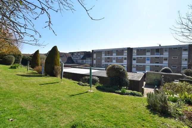 2-bed flat on Flat 1, 89, Evelyn Court, Seabrook Road, Hythe, £180,000