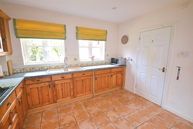 14, Meech Way, Dorchester photo 5