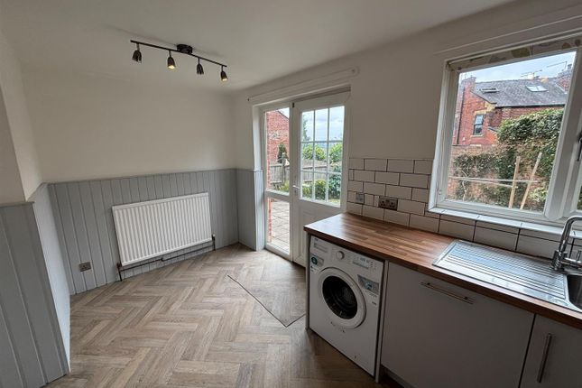 180, Broomspring Lane, Sheffield photo 3
