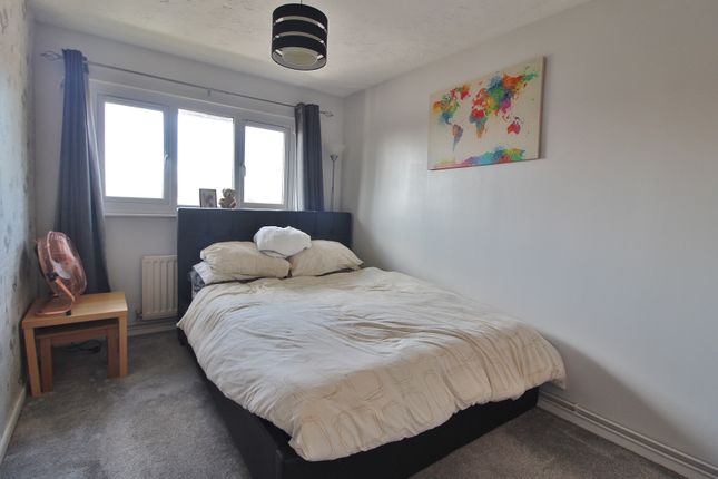 Flat for sale in Downs Close, Waterlooville
