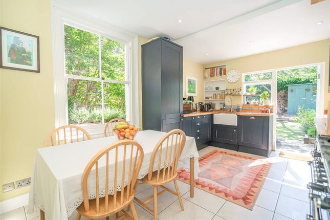 9, Nightingale Lane, London photo 3