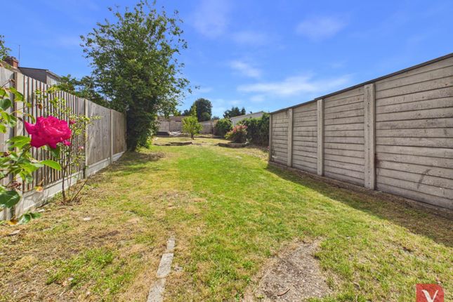 587, Dunstable Road, Luton photo 2