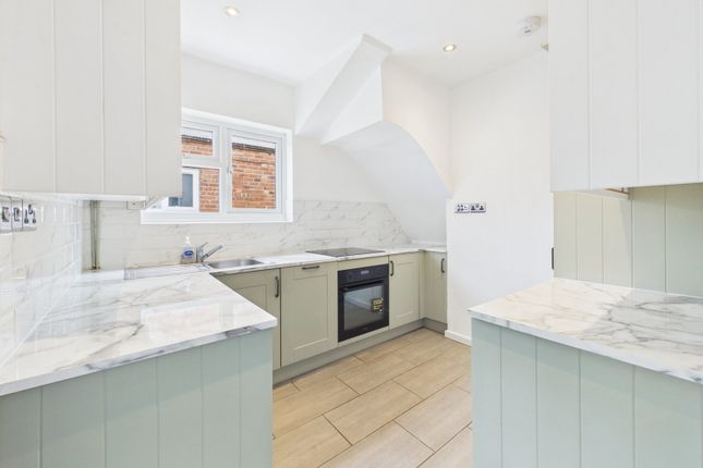 5, Vauxhall Terrace, Newport photo 2