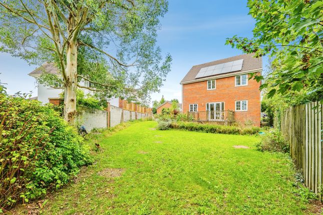 5, Leckwith Drive, Bridgend photo 2