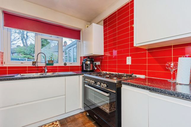 10, Whiteholme Avenue, Manchester photo 4