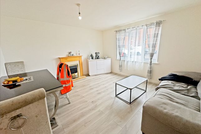 15, Clough Close, Middlesbrough photo 3
