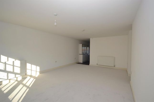 4, Harewood Court, Poundbury photo 3