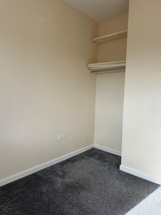 98c, Claypit Lane, Rotherham photo 5