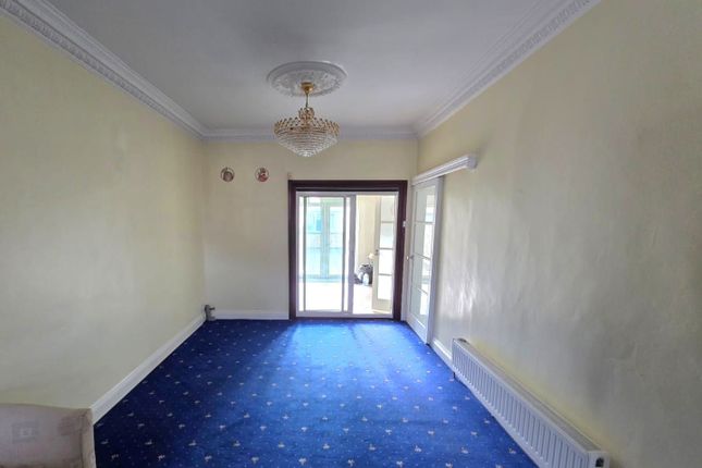 Elgin Road, Ilford photo 3