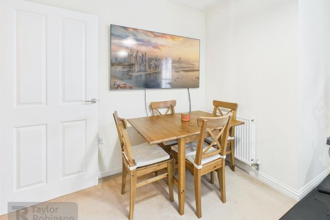 9 Haweswater Place, Castlerigg Way, Crawley photo 3