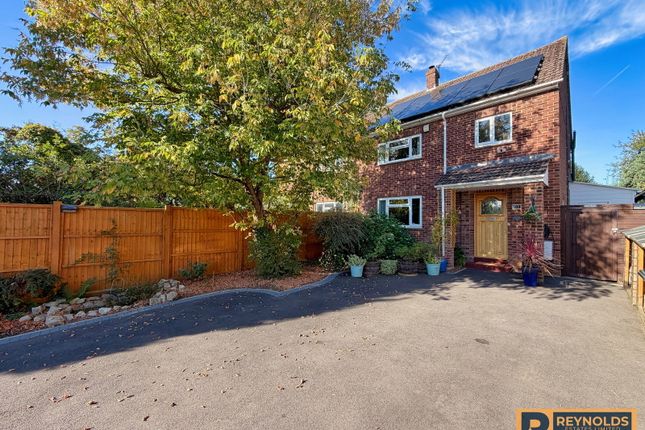 23, Castle Way, West Malling photo 2