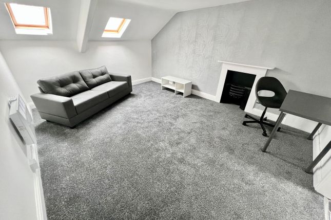 21B, John Street, Sunderland photo 4