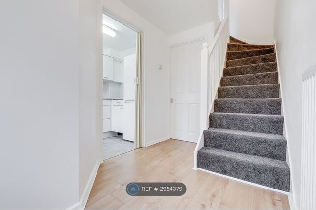 Brookhill Road, London photo 2