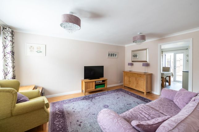 40 Churchfield Road, Reigate photo 5