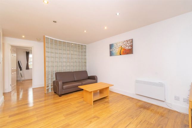 Thumbnail Flat to rent in Langbourne Place, Cubitt Town