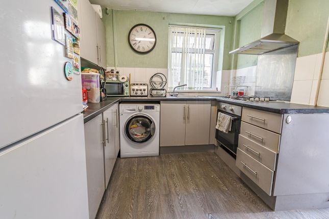 22, Quarella Street, Barry photo 4