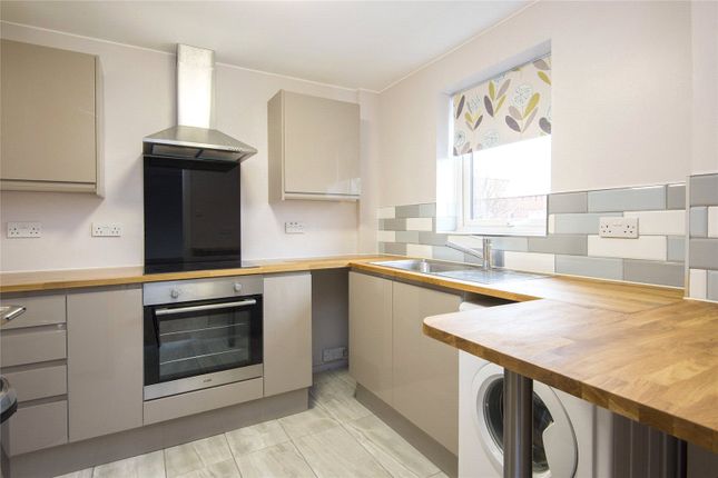 Flat 20, Regency Court,, Park Close, London photo 2