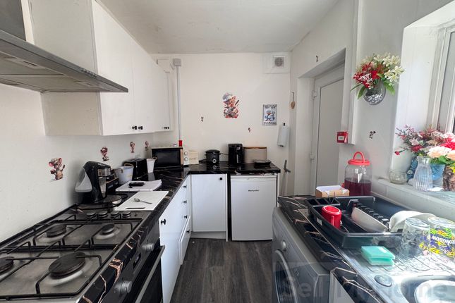 5 St. Bedes Avenue, Blackpool photo 3