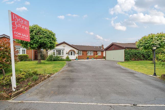 Thumbnail Detached bungalow for sale in Muirfield, Grantham, Lincolnshire