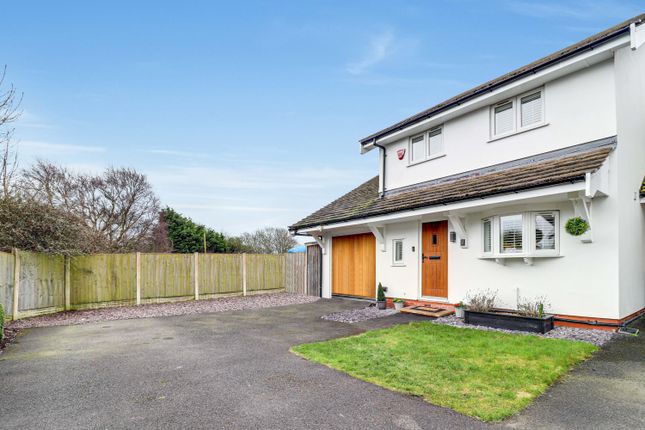 Link-detached house for sale in Meres Way, Southport