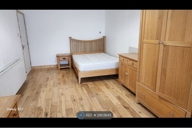 Beauchamp Road, Sutton photo 3