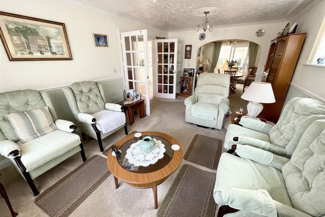 5, Poppy Close, Upton photo 4
