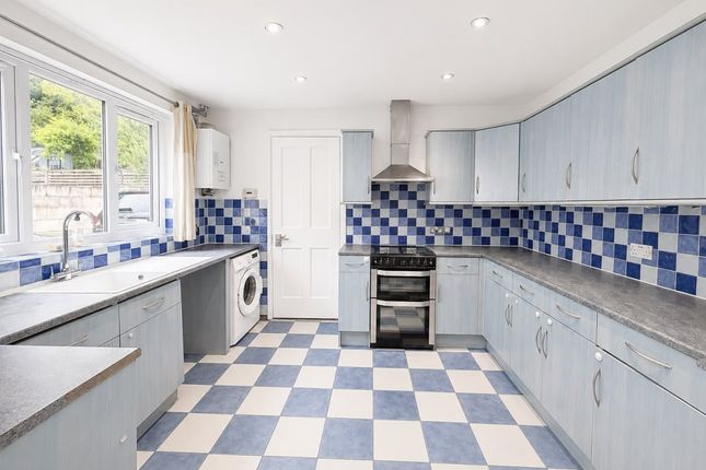 18, Micklefield Road, High Wycombe photo 5