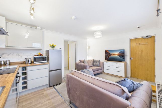 Flat 3, Glencoe,, Glen Road, Cornwall photo 4