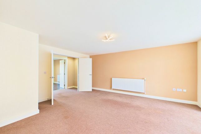 26 Sangha Close, Leicester photo 5
