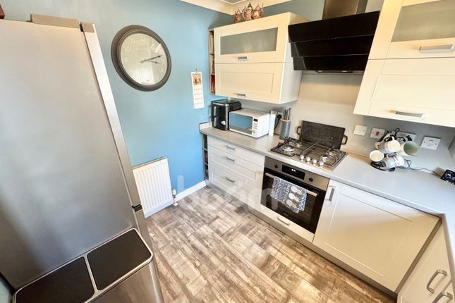 73, Kirkfield Gardens, Renfrew photo 4