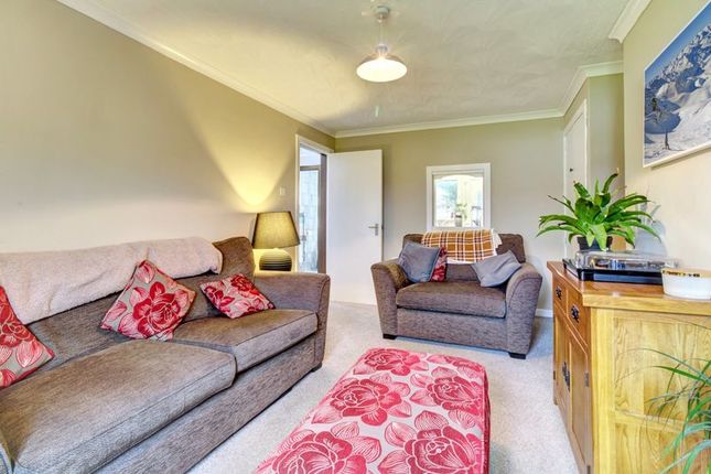 27, Mains Avenue, Helensburgh photo 4